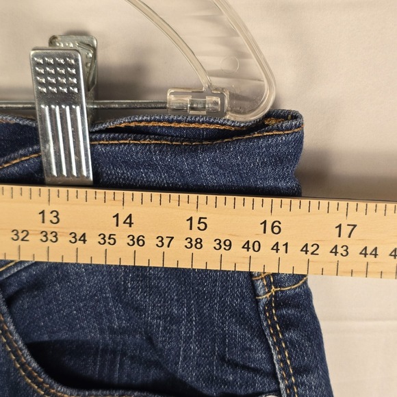 Old Navy The Flirt Jeans Size 8 Dark Wash‎ Mid-Rise Bootcut Denim GUC - Picture 9 of 10